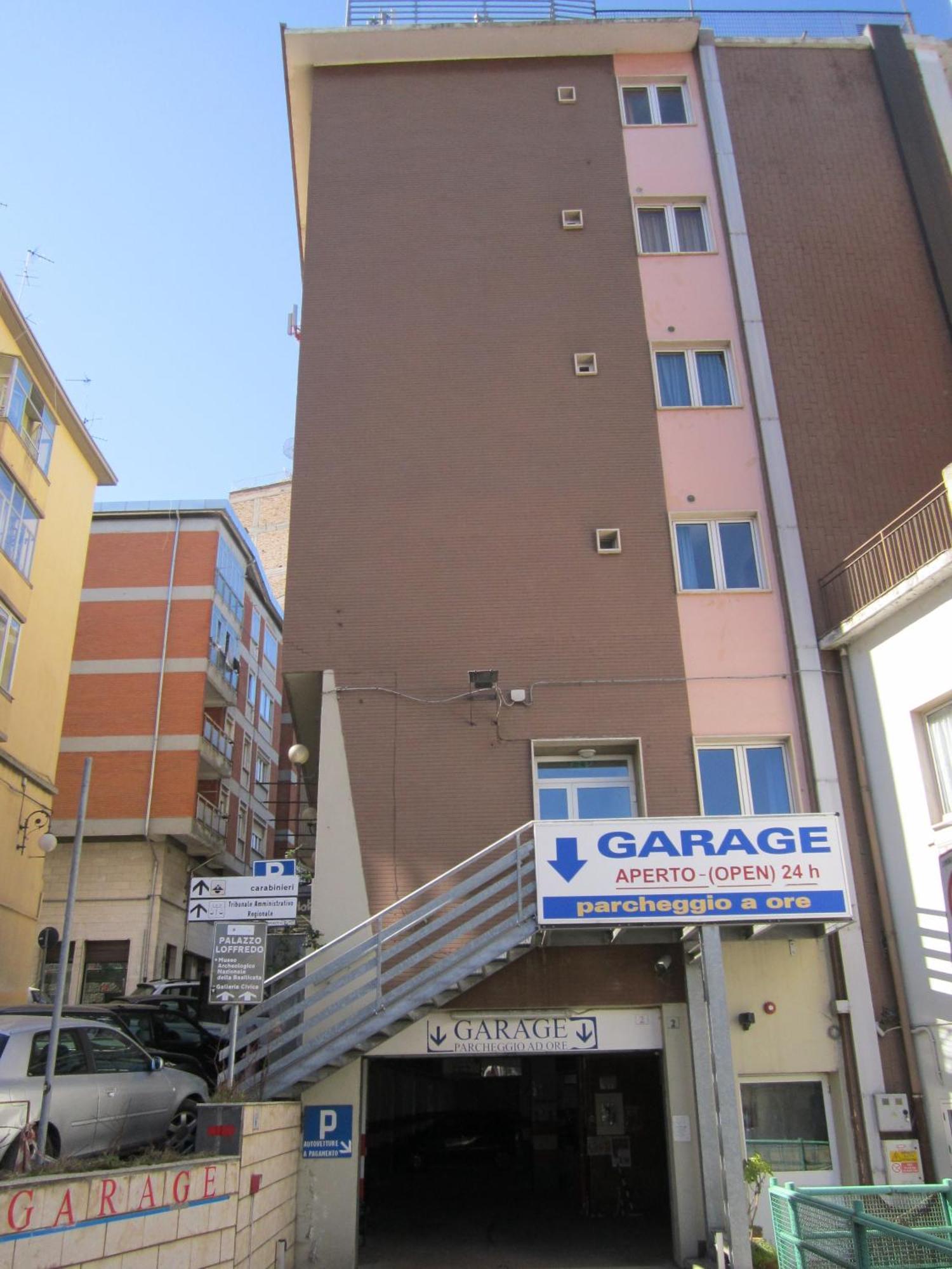 Tourist Hotel Potenza Bagian luar foto