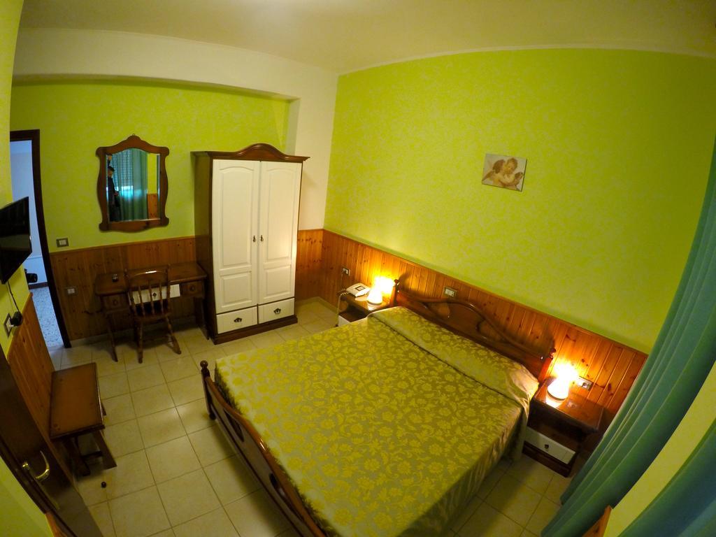 Tourist Hotel Potenza Bagian luar foto