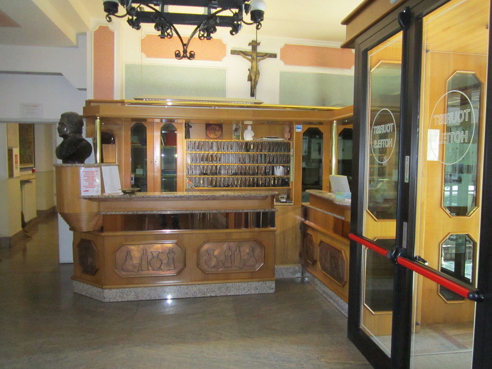 Tourist Hotel Potenza Bagian luar foto