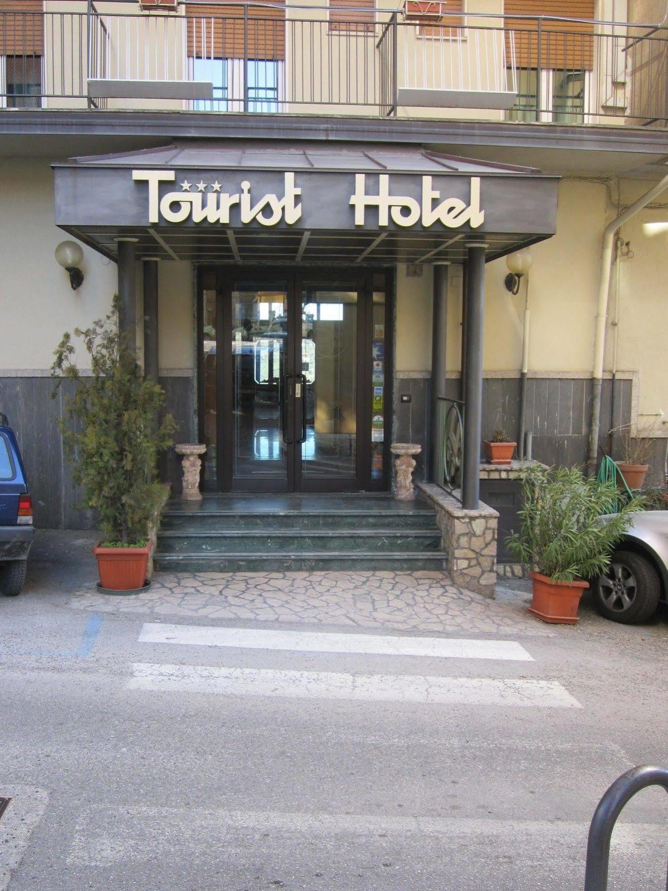 Tourist Hotel Potenza Bagian luar foto